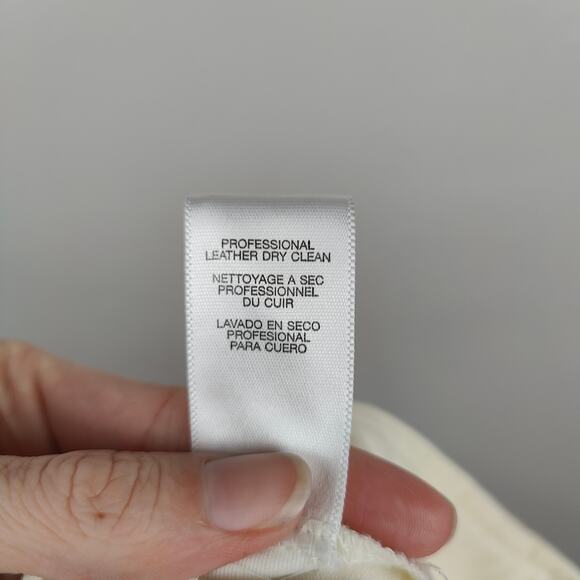 Vintage Y2K Michael Michael Kors Leather Swivel Lock Skirt Womens 6 Cream Preppy - Picture 10 of 11